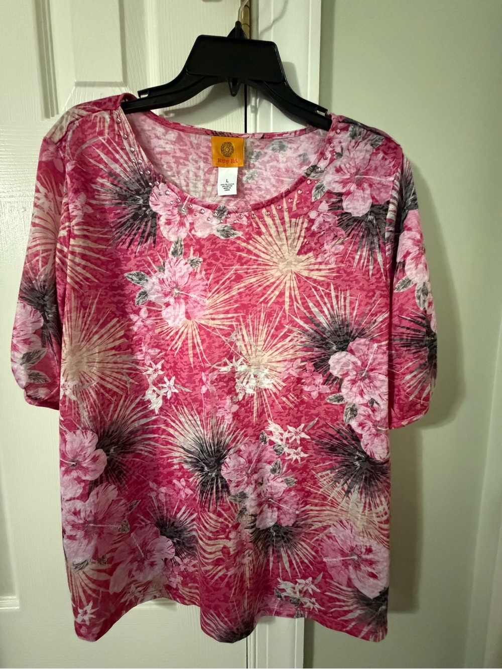 Ruby Rd Floral Scoop Neck Women’s Top